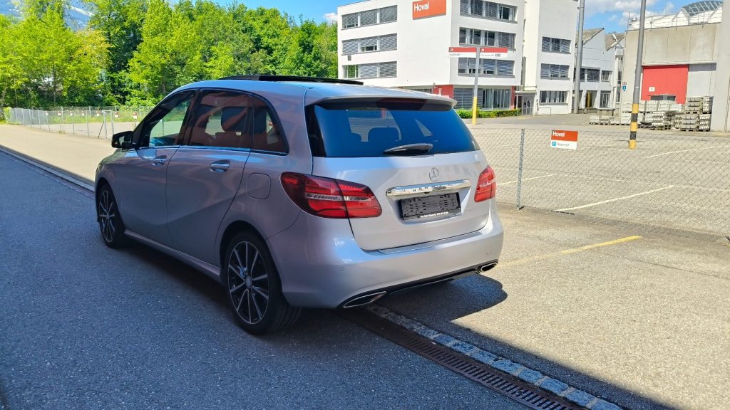 MERCEDES-BENZ B 220 Style 4m, Essence, Occasion / Utilisé, Automatique - 6