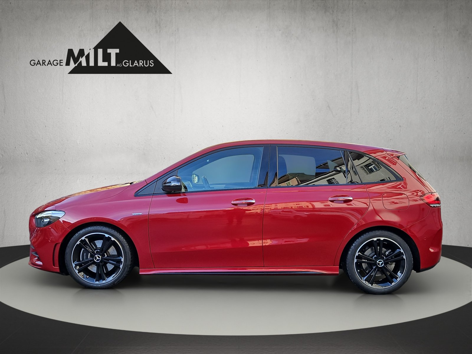MERCEDES-BENZ B 220 d Swiss Star AMG Line 4matic, Diesel, Occasion / Gebraucht, Automat - 4