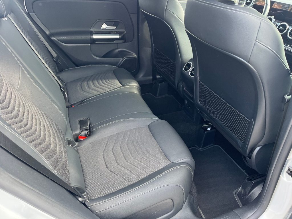 MERCEDES-BENZ B 220 4matic, Mild-Hybrid Benzin/Elektro, Occasion / Gebraucht, Automatik - 7