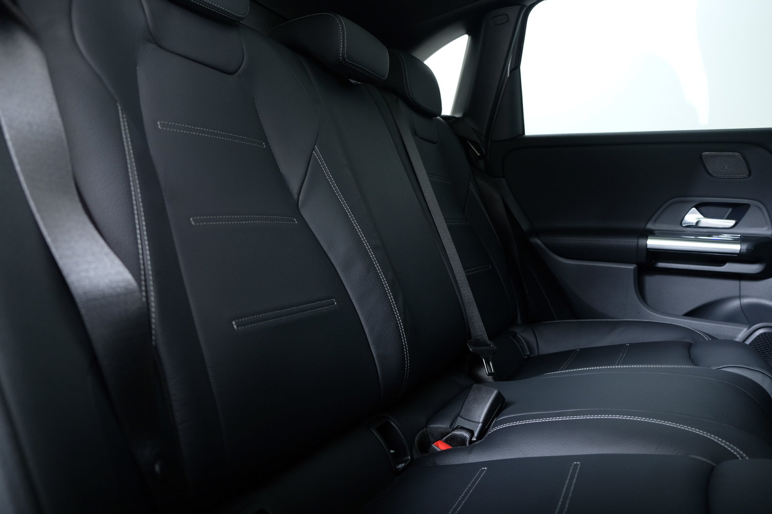 MERCEDES-BENZ B 220 4Matic 8G-DCT, Petrol, Ex-demonstrator, Automatic - 6