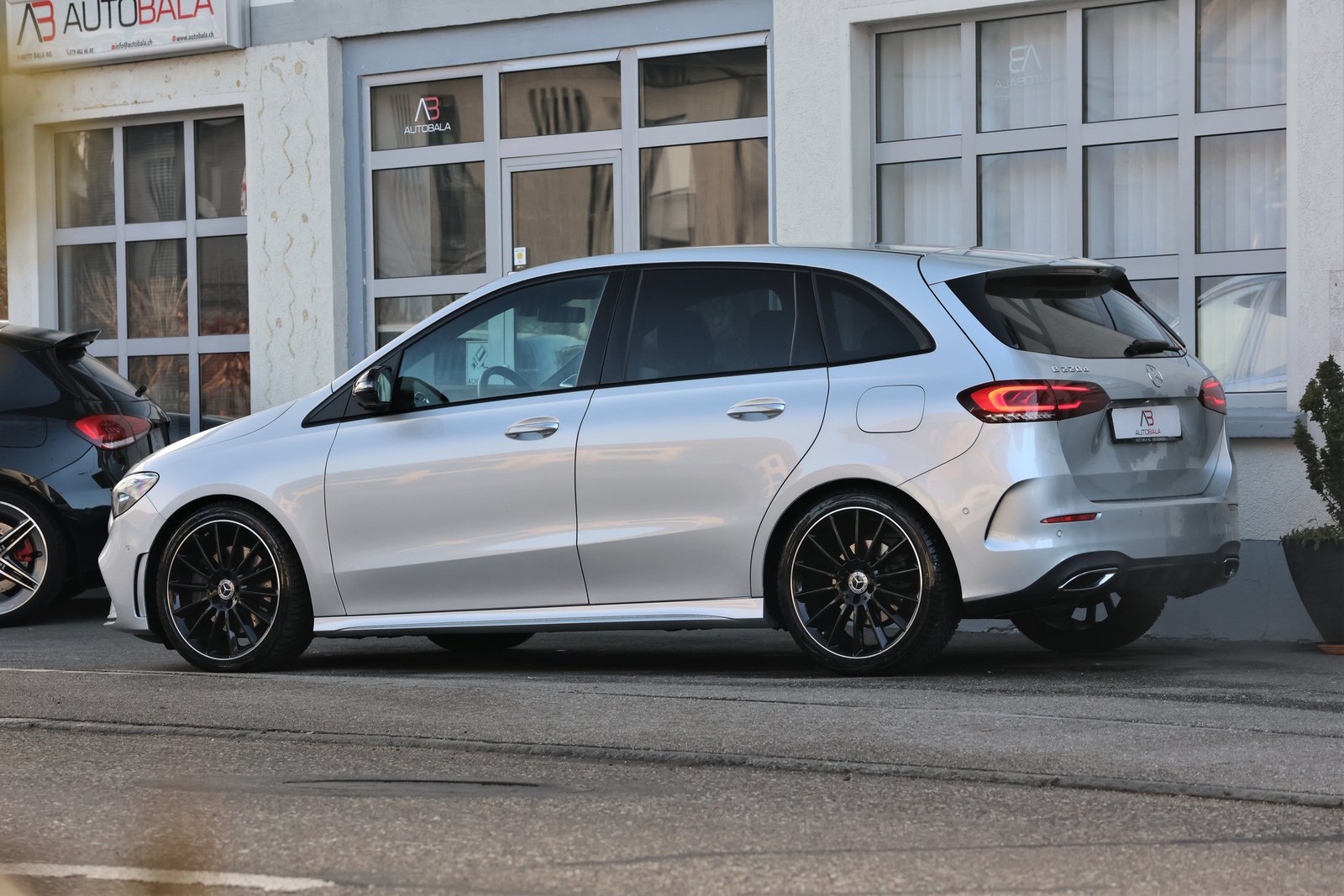MERCEDES-BENZ B 220 d AMG Line 8G-DCT, Diesel, Occasion / Utilisé, Automatique - 4