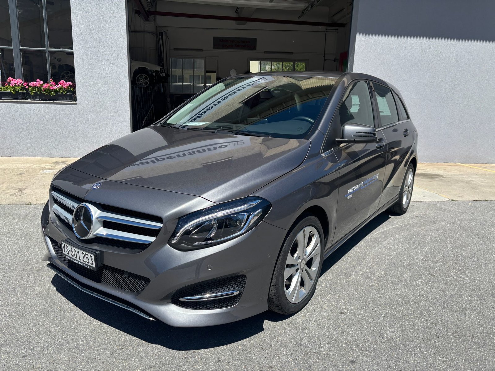 MERCEDES-BENZ B 220 Urban 4Matic, Essence, Occasion / Utilisé, Automatique