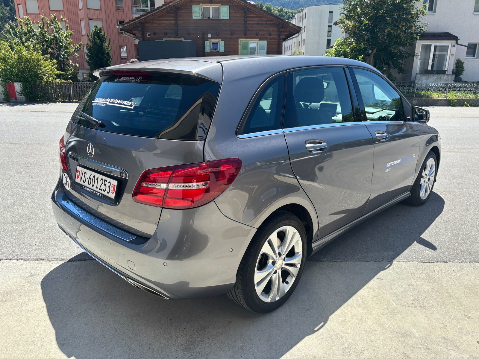 MERCEDES-BENZ B 220 Urban 4Matic, Essence, Occasion / Utilisé, Automatique - 3
