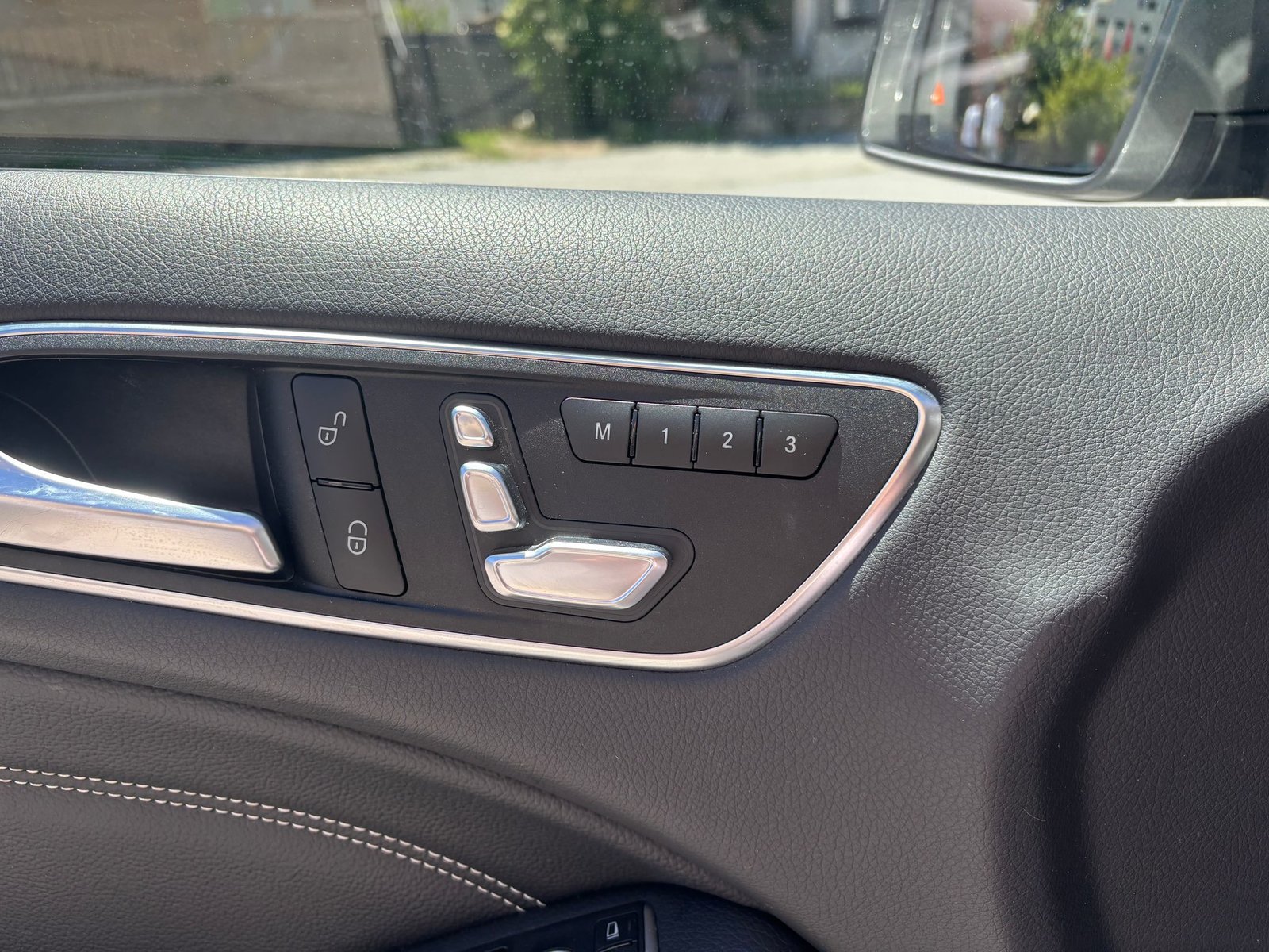 MERCEDES-BENZ B 220 Urban 4Matic, Essence, Occasion / Utilisé, Automatique - 7