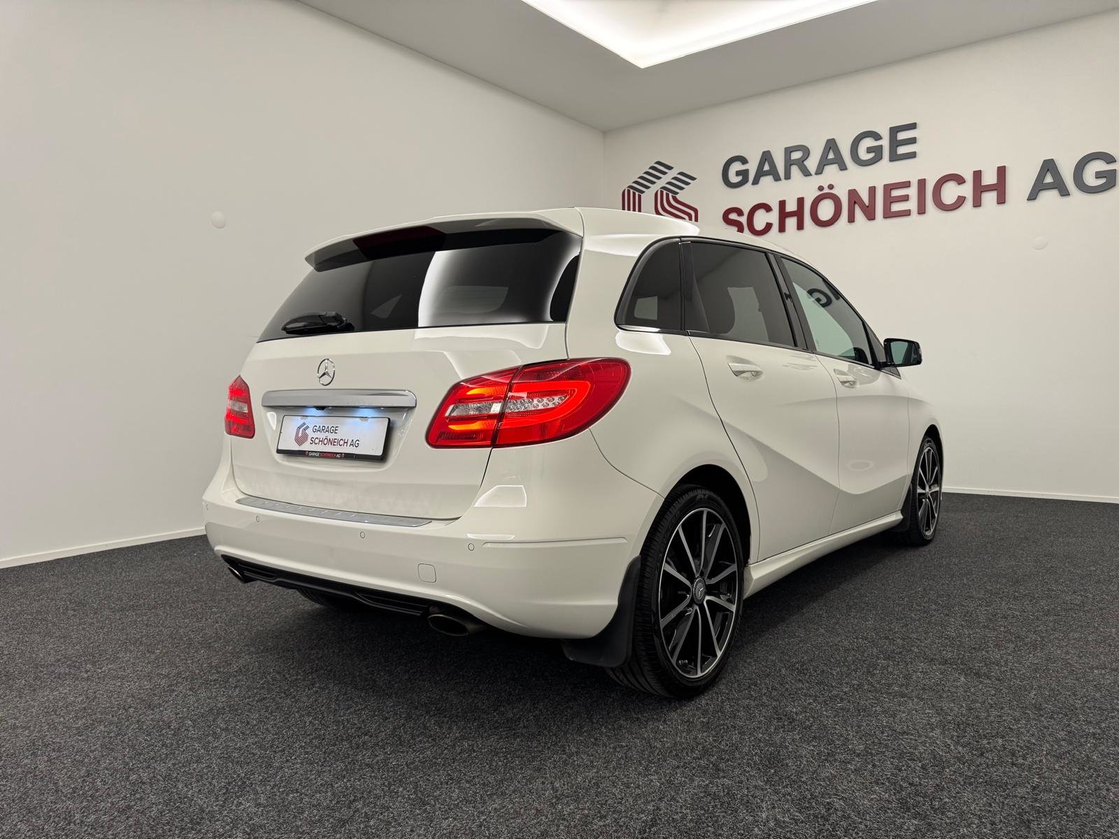 MERCEDES-BENZ B 220 4Matic 7G-DCT, Benzin, Occasion / Gebraucht, Automatik - 5