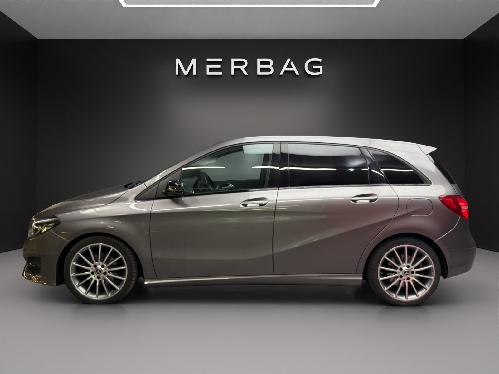 MERCEDES-BENZ B 220 Urban 4Matic, Essence, Occasion / Utilisé, Automatique - 3