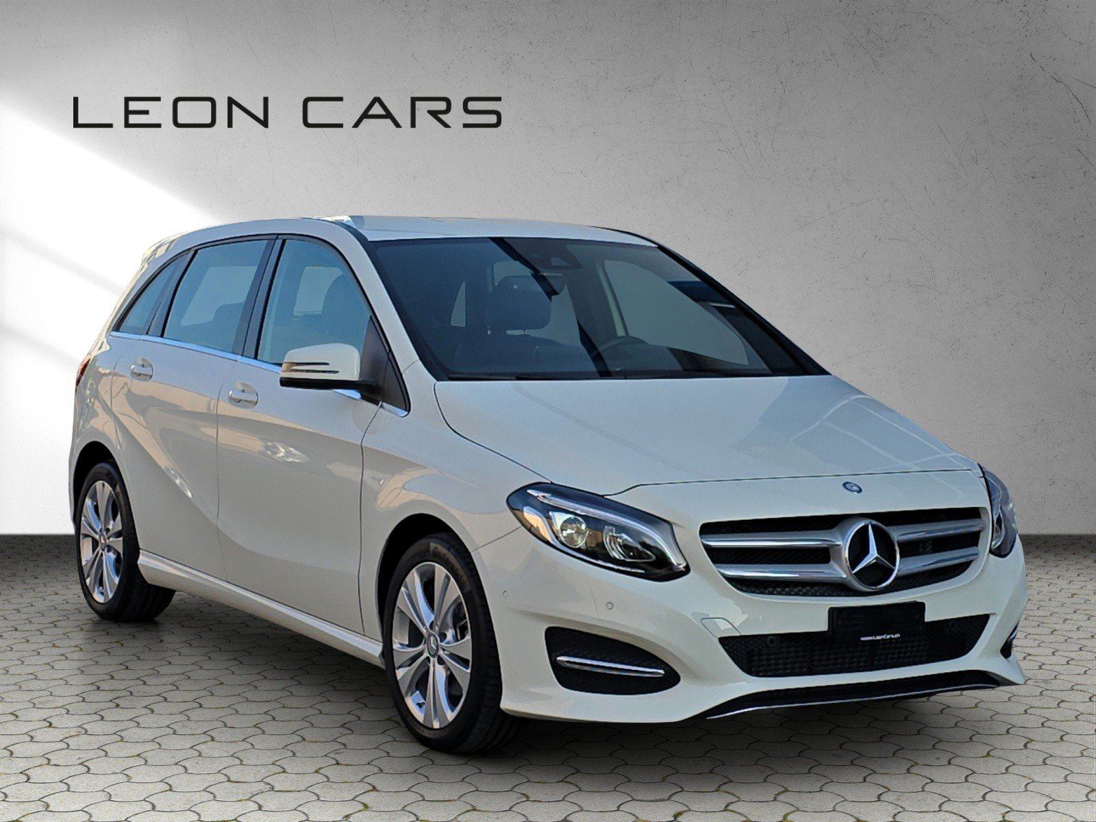 MERCEDES-BENZ B 220 Urban 4Matic 7G-DCT, Benzin, Occasion / Gebraucht, Automatik - 3