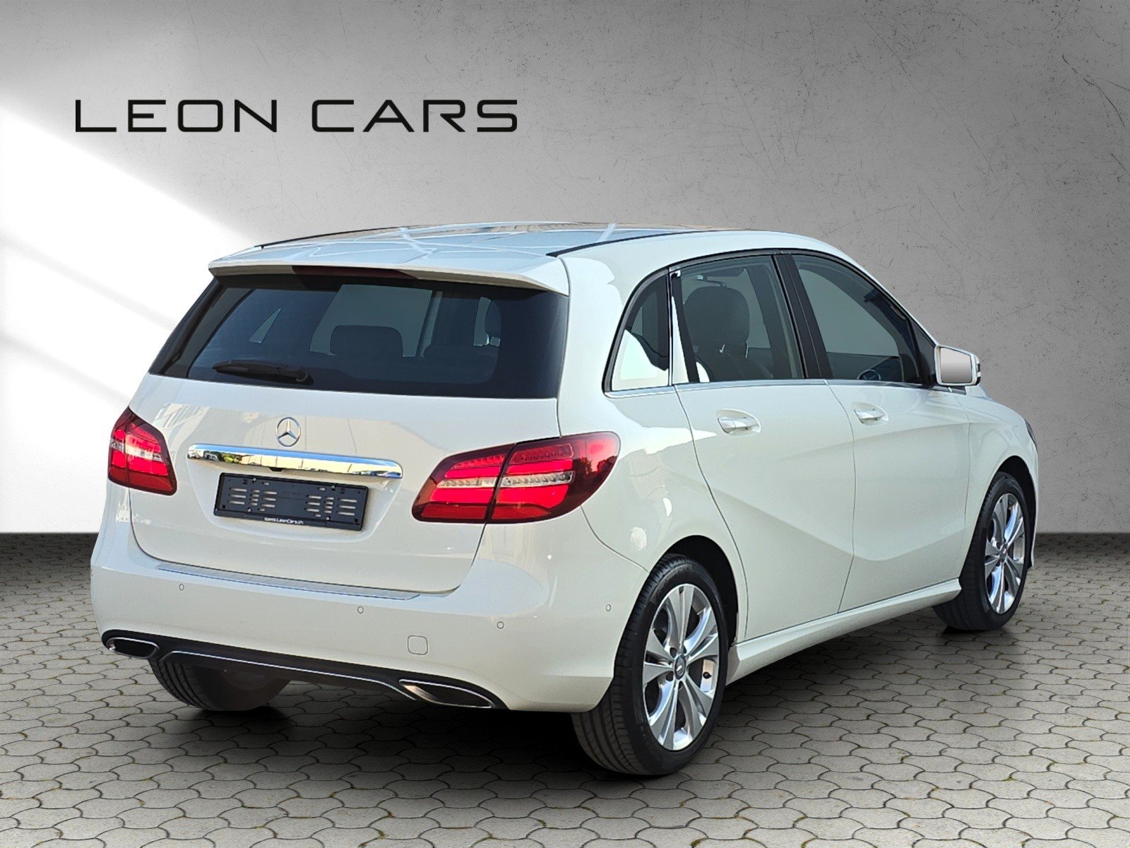 MERCEDES-BENZ B 220 Urban 4Matic 7G-DCT, Benzin, Occasion / Gebraucht, Automatik - 5