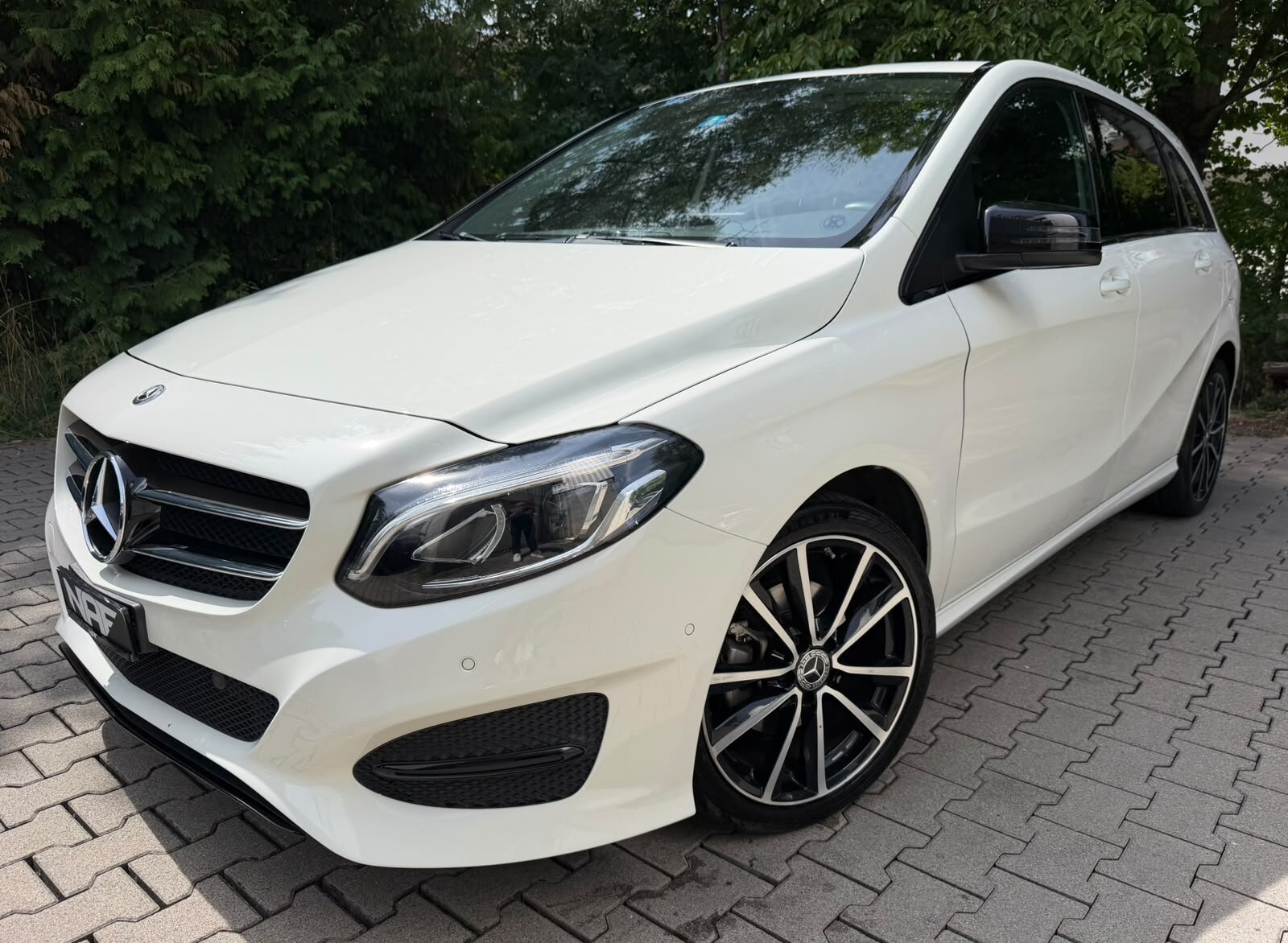 MERCEDES-BENZ B 220 Urban 4Matic 7G-DCT