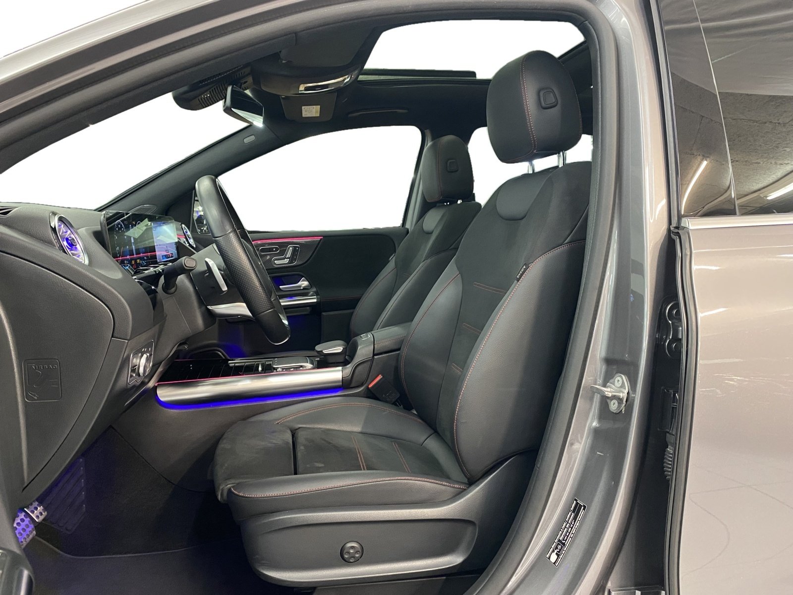 MERCEDES-BENZ B 250 e AMG Line, Plug-in-Hybrid Benzin/Elektro, Occasion / Gebraucht, Automatik - 7