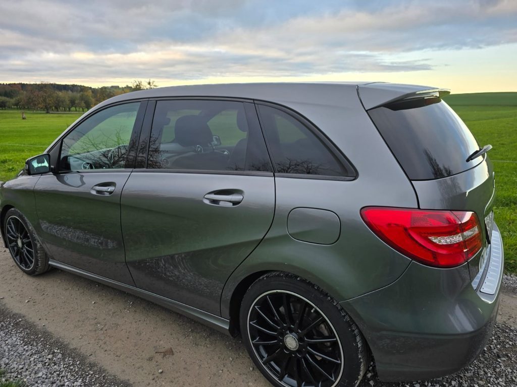 MERCEDES-BENZ Blue Efficiency Sports tourer, Petrol, Second hand / Used, Automatic - 3