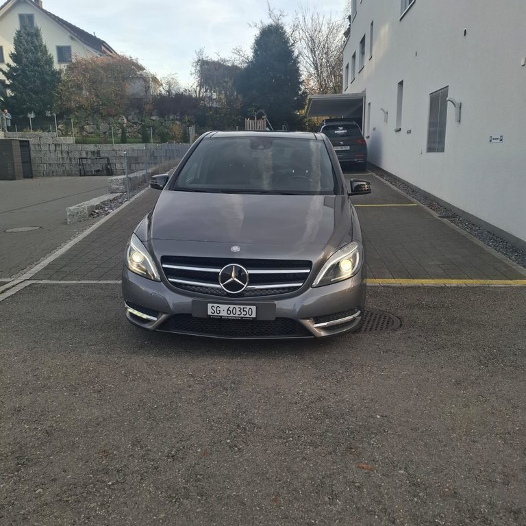 MERCEDES-BENZ Blue Efficiency Sports tourer, Petrol, Second hand / Used, Automatic - 4