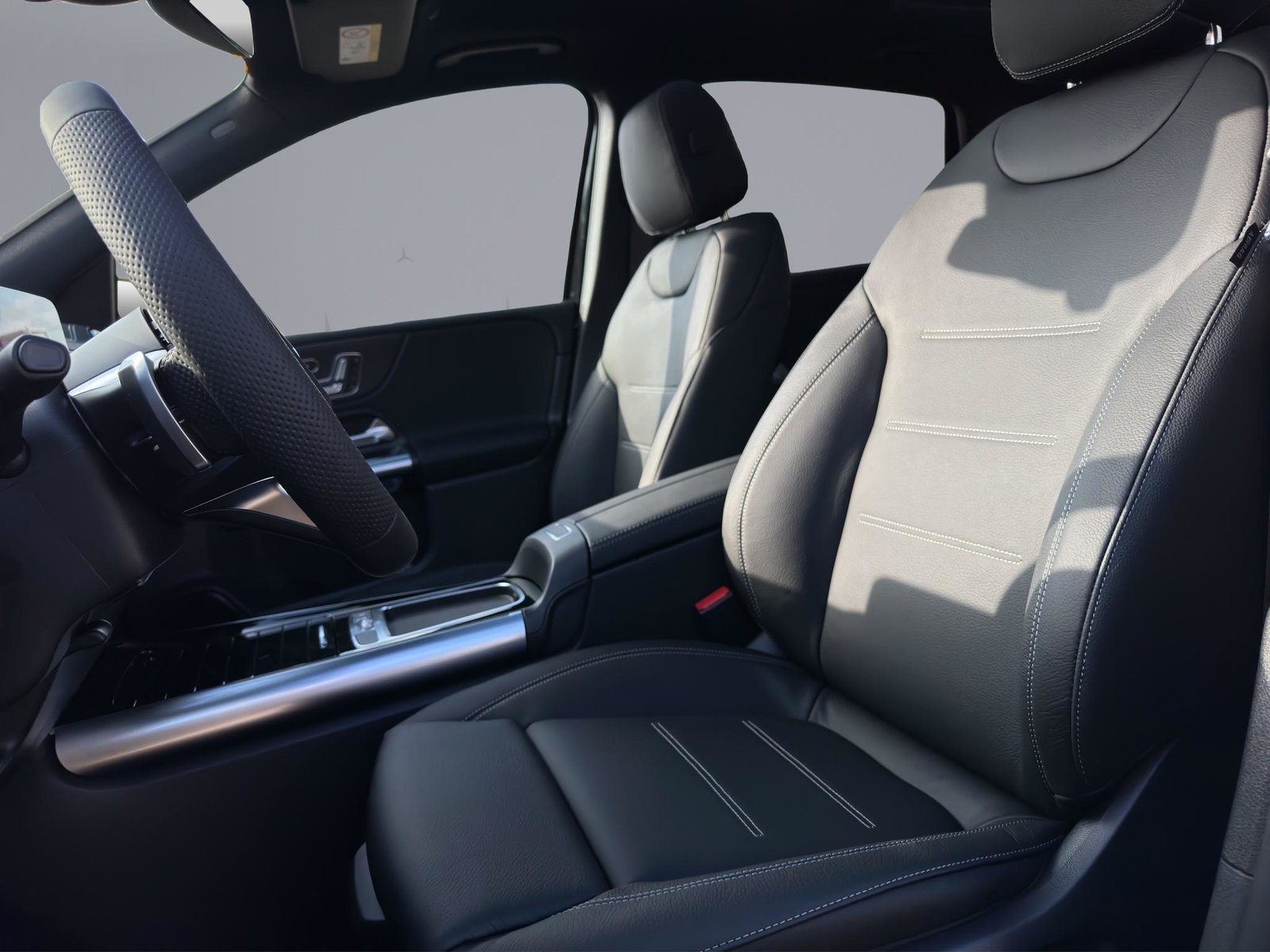 MERCEDES-BENZ B 250 AMG Line 4matic, Hybride Léger Essence/Électricité, Voiture de démonstration, Automatique - 7