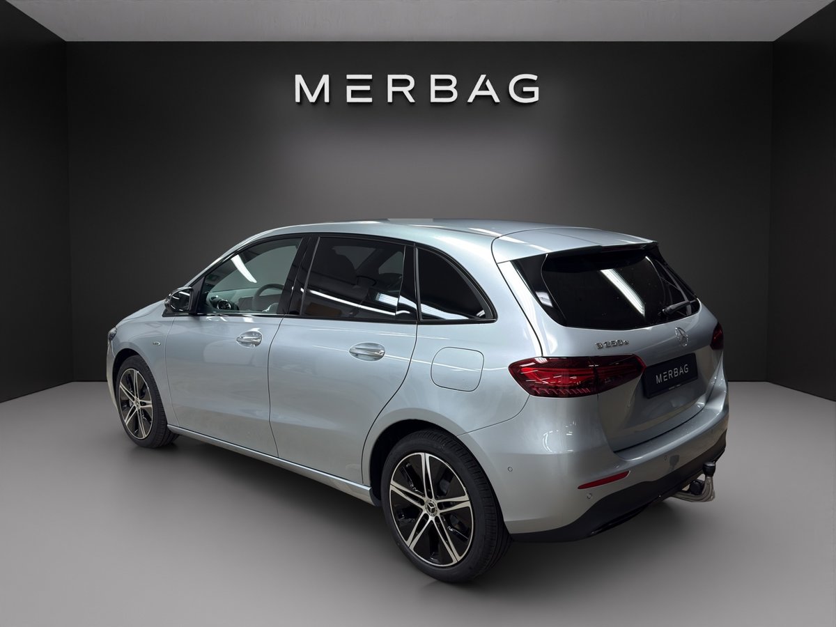 MERCEDES-BENZ B 250 e 8G-DCT "EQ Star", Plug-in-Hybrid Benzina/Elettrica, Auto nuove, Automatico - 3