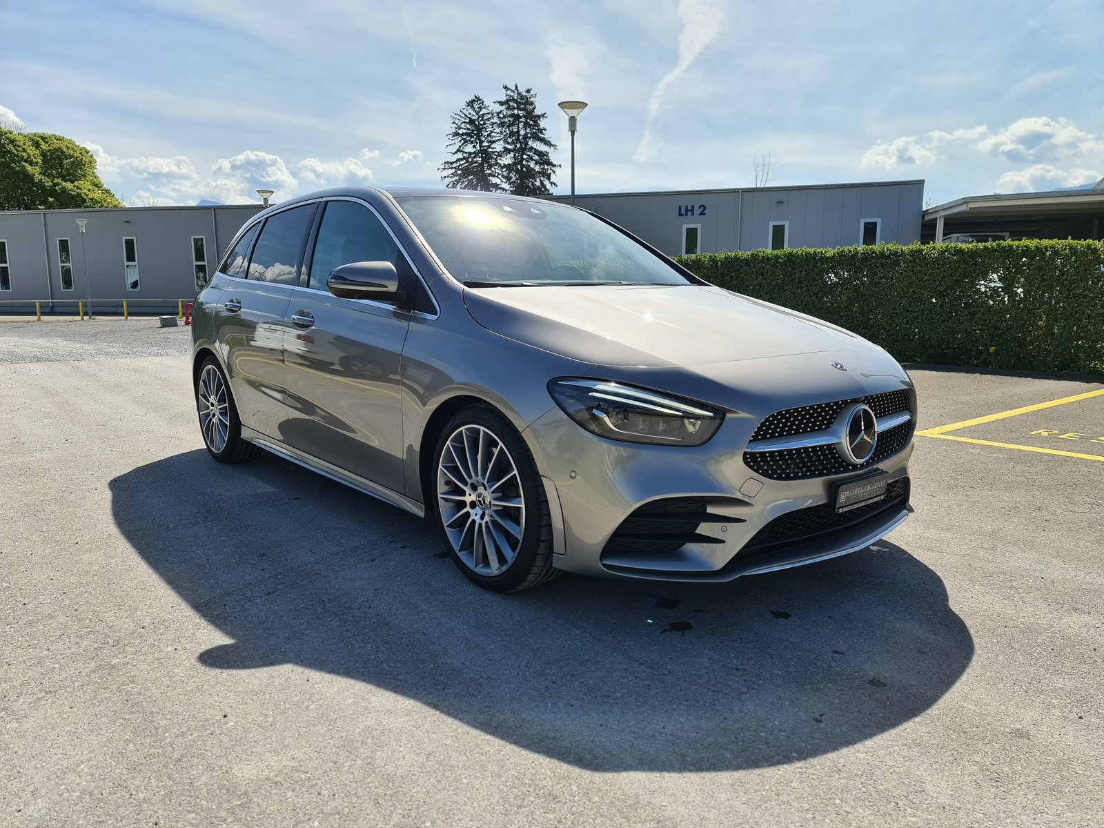 MERCEDES-BENZ B 250 4Matic AMG Line, Benzin, Occasion / Gebraucht, Automatik - 2