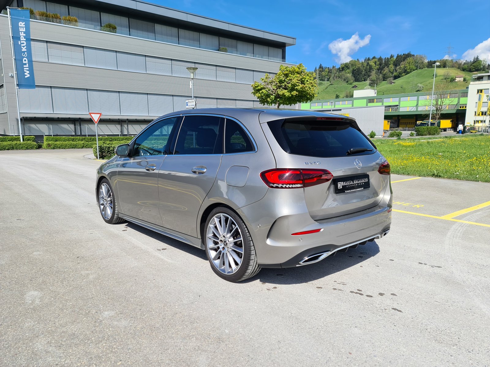 MERCEDES-BENZ B 250 4Matic AMG Line, Benzin, Occasion / Gebraucht, Automatik - 3
