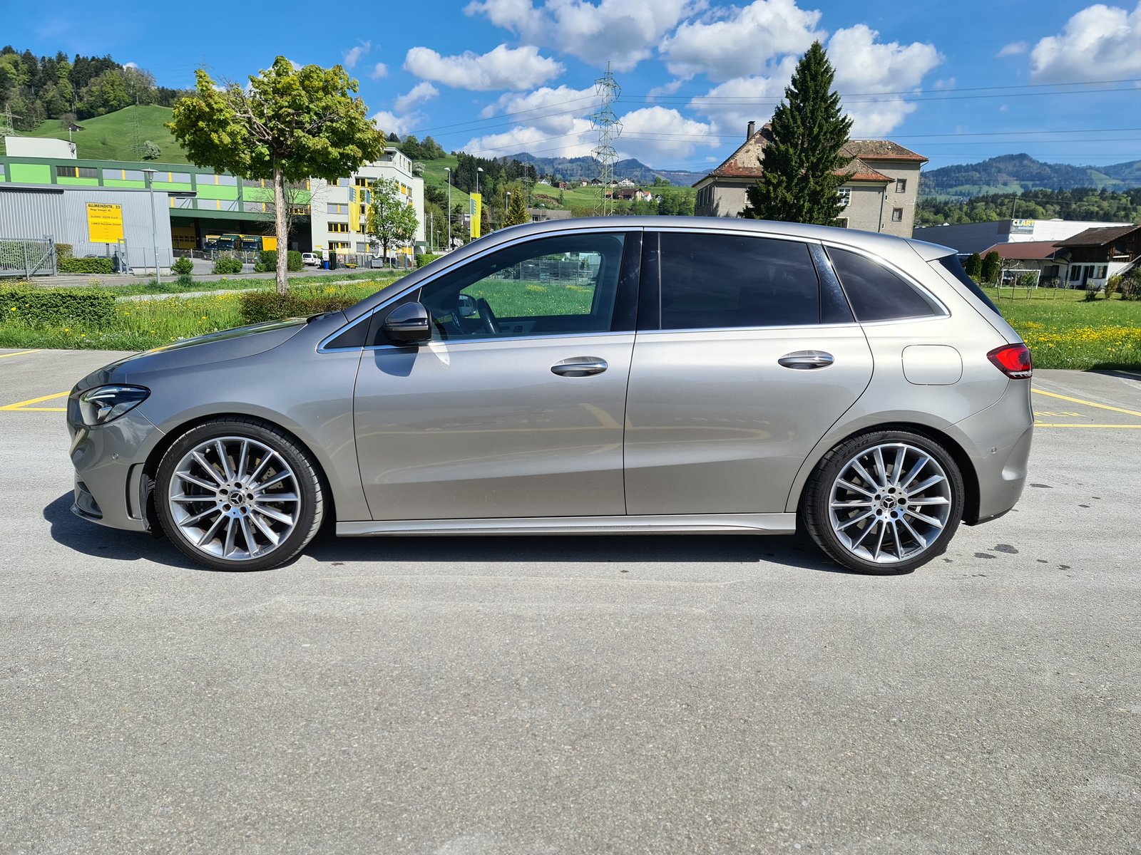 MERCEDES-BENZ B 250 4Matic AMG Line, Benzin, Occasion / Gebraucht, Automatik - 5