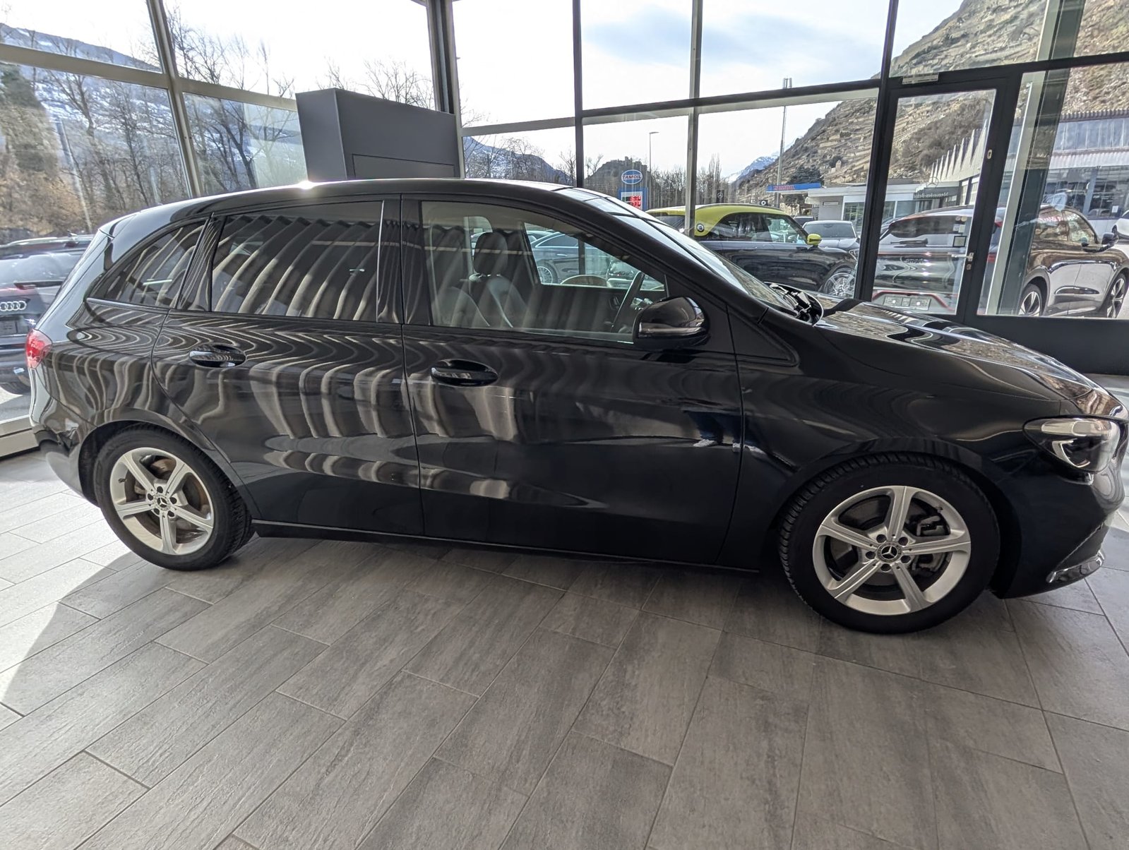 MERCEDES-BENZ B 250 4Matic 8G-DCT, Hybride Léger Essence/Électricité, Occasion / Utilisé, Automatique - 6