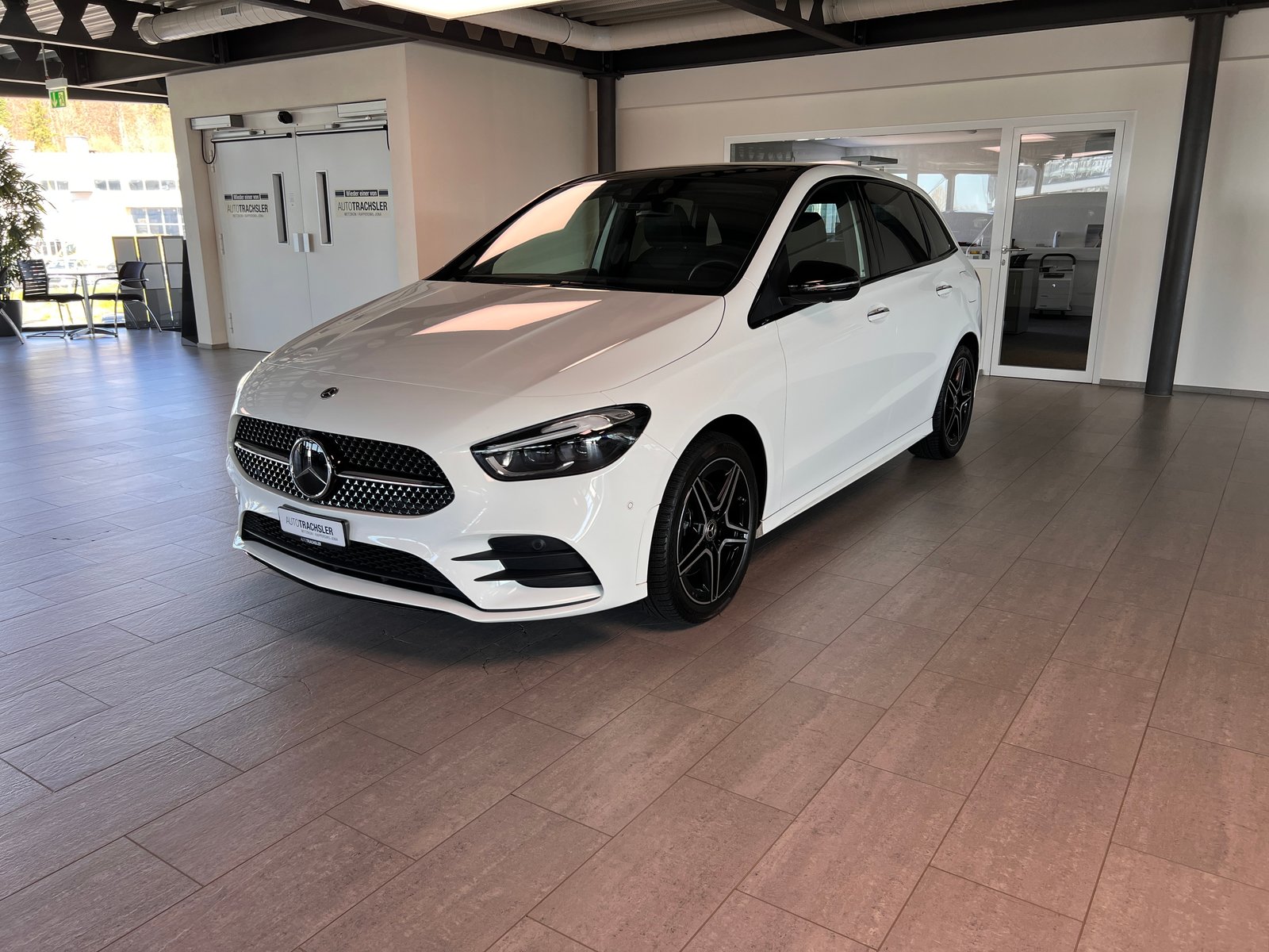 MERCEDES-BENZ B 250 e AMG Line 8G-DCT, Plug-in-Hybrid Benzin/Elektro, Occasion / Gebraucht, Automatik - 4