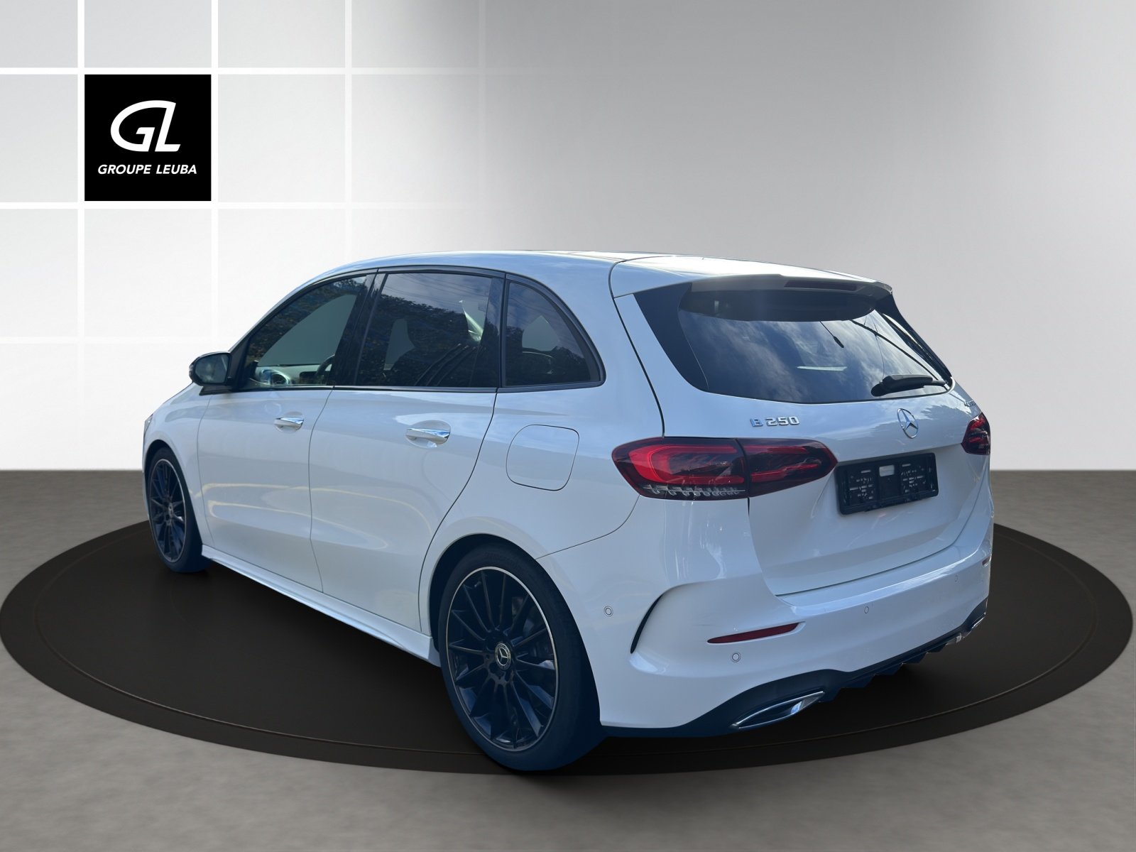 MERCEDES-BENZ B 250 4Matic AMG Line, Benzin, Occasion / Gebraucht, Automatik - 4