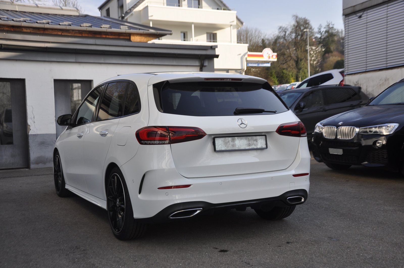 MERCEDES-BENZ B 250 4Matic AMG Line, Benzin, Occasion / Gebraucht, Automatik - 4
