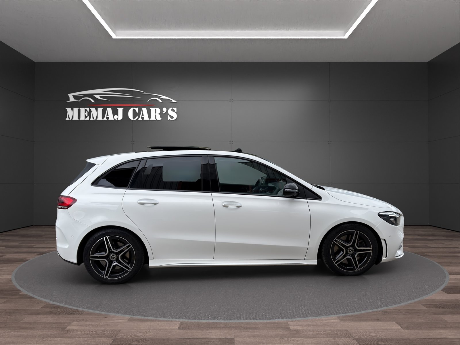 MERCEDES-BENZ B 250 4Matic AMG Line Panorama Dach, Petrol, Second hand / Used, Automatic - 4