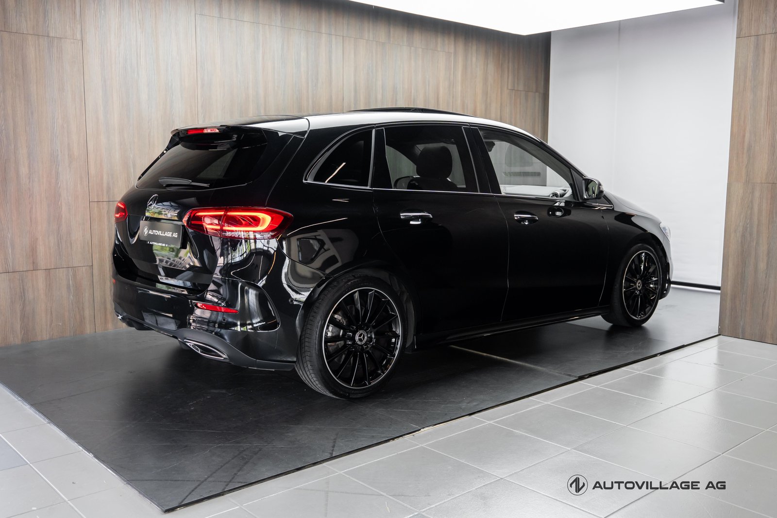 MERCEDES-BENZ B 250 4Matic AMG Line, Benzina, Occasioni / Usate, Automatico - 2