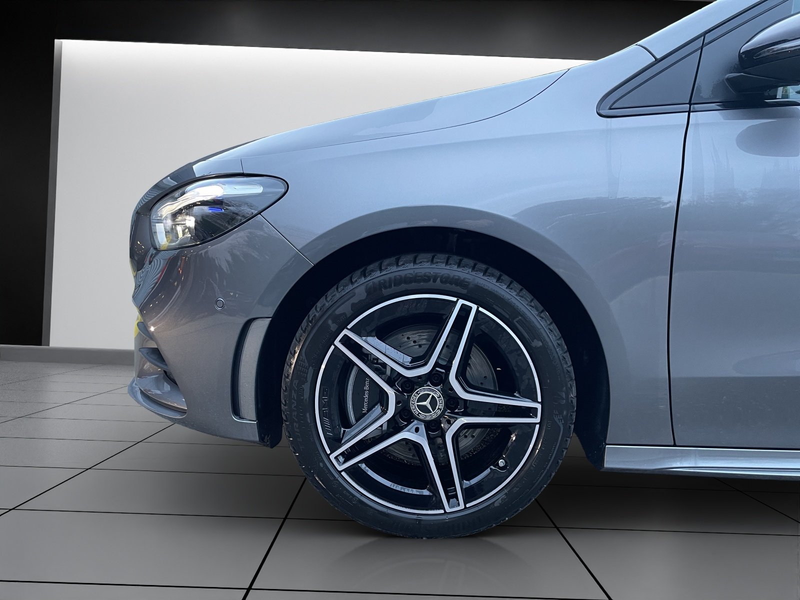 MERCEDES-BENZ B 250 e 8G-DCT, Plug-in-Hybrid Benzin/Elektro, Vorführwagen, Automatik - 7