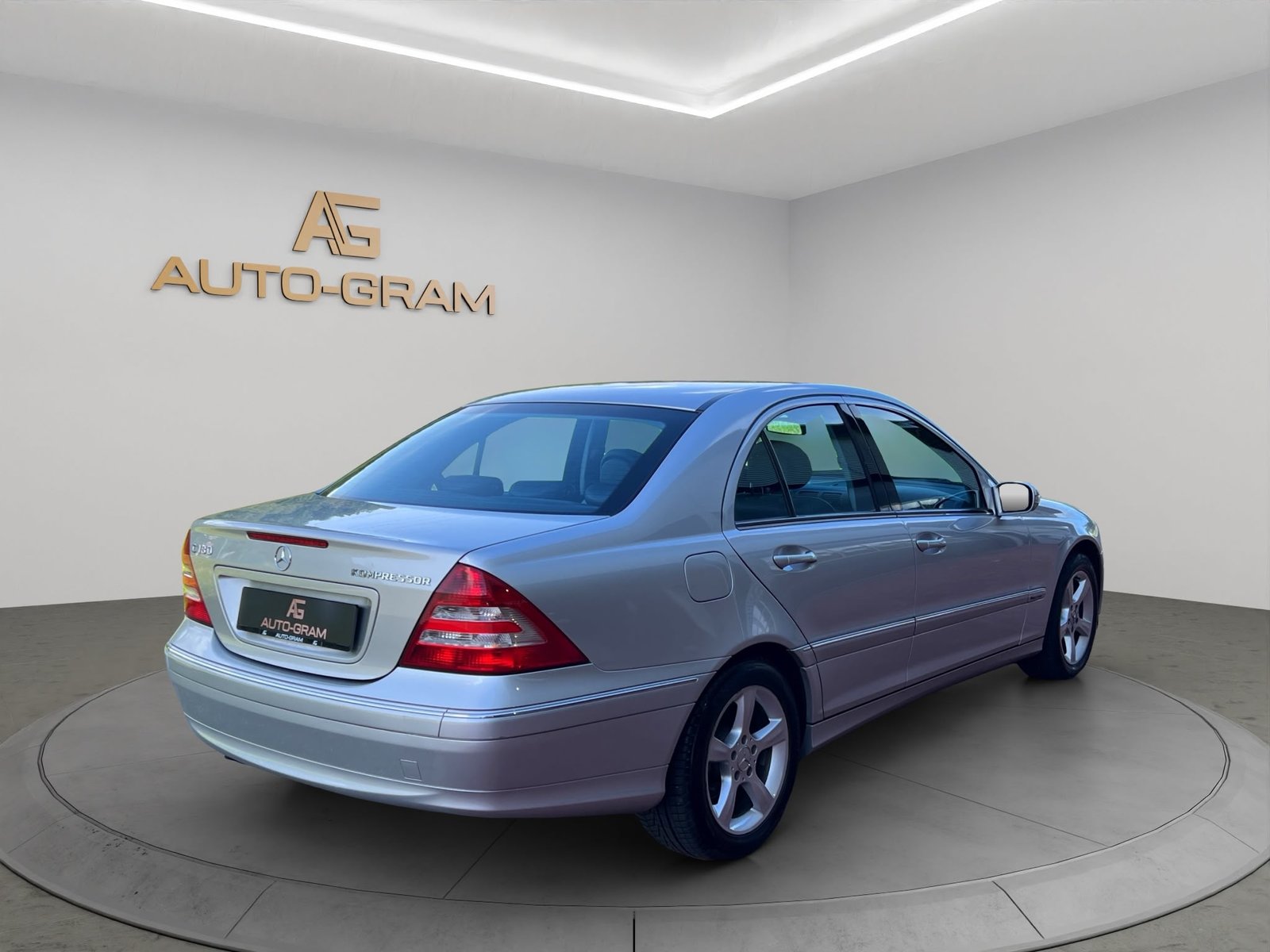 MERCEDES-BENZ C 180 Kompressor Avantgarde, Essence, Occasion / Utilisé, Automatique - 4