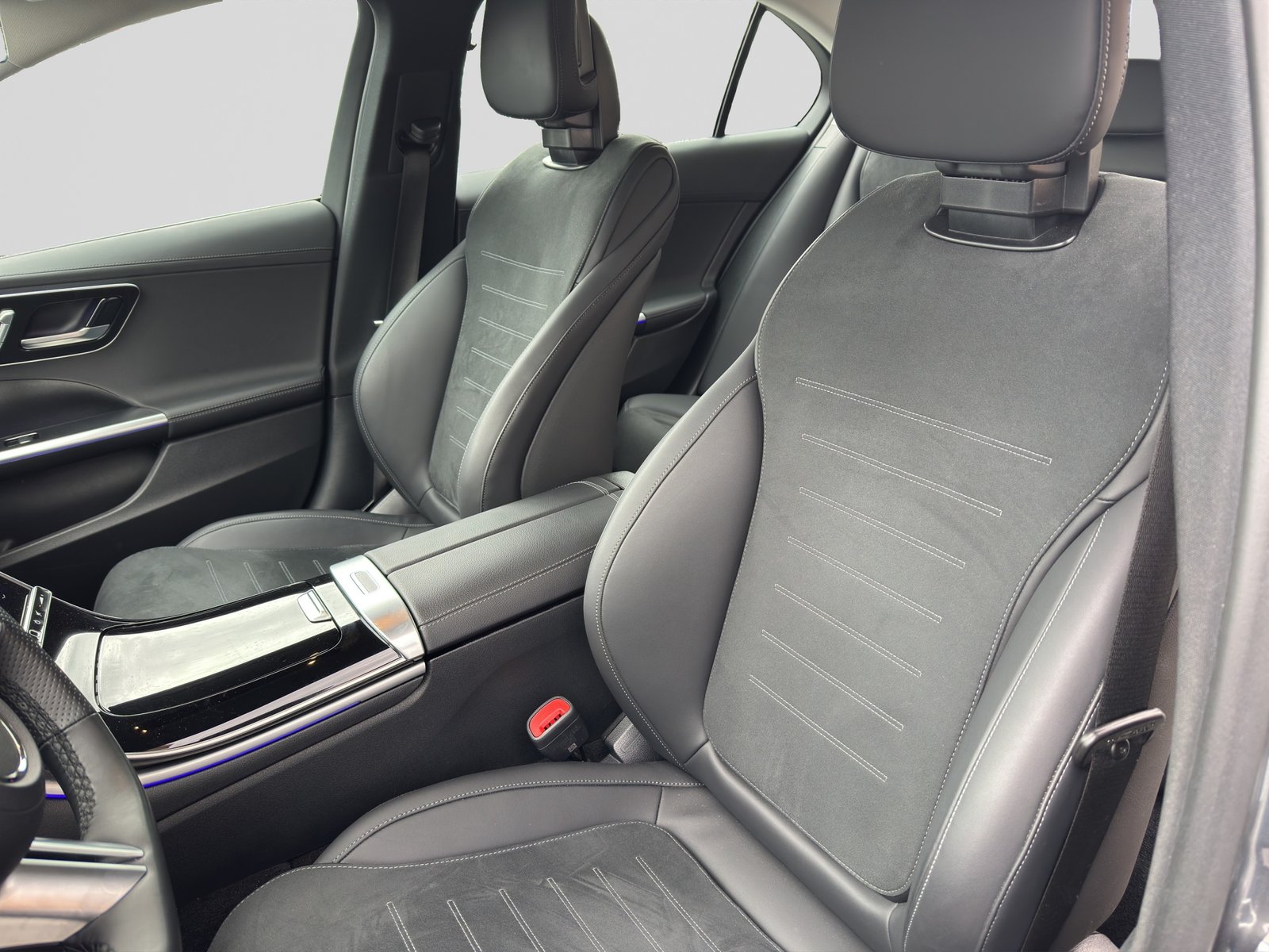 MERCEDES-BENZ C 180 AMG Line, Mild-Hybrid Benzin/Elektro, Occasion / Gebraucht, Automatik - 6