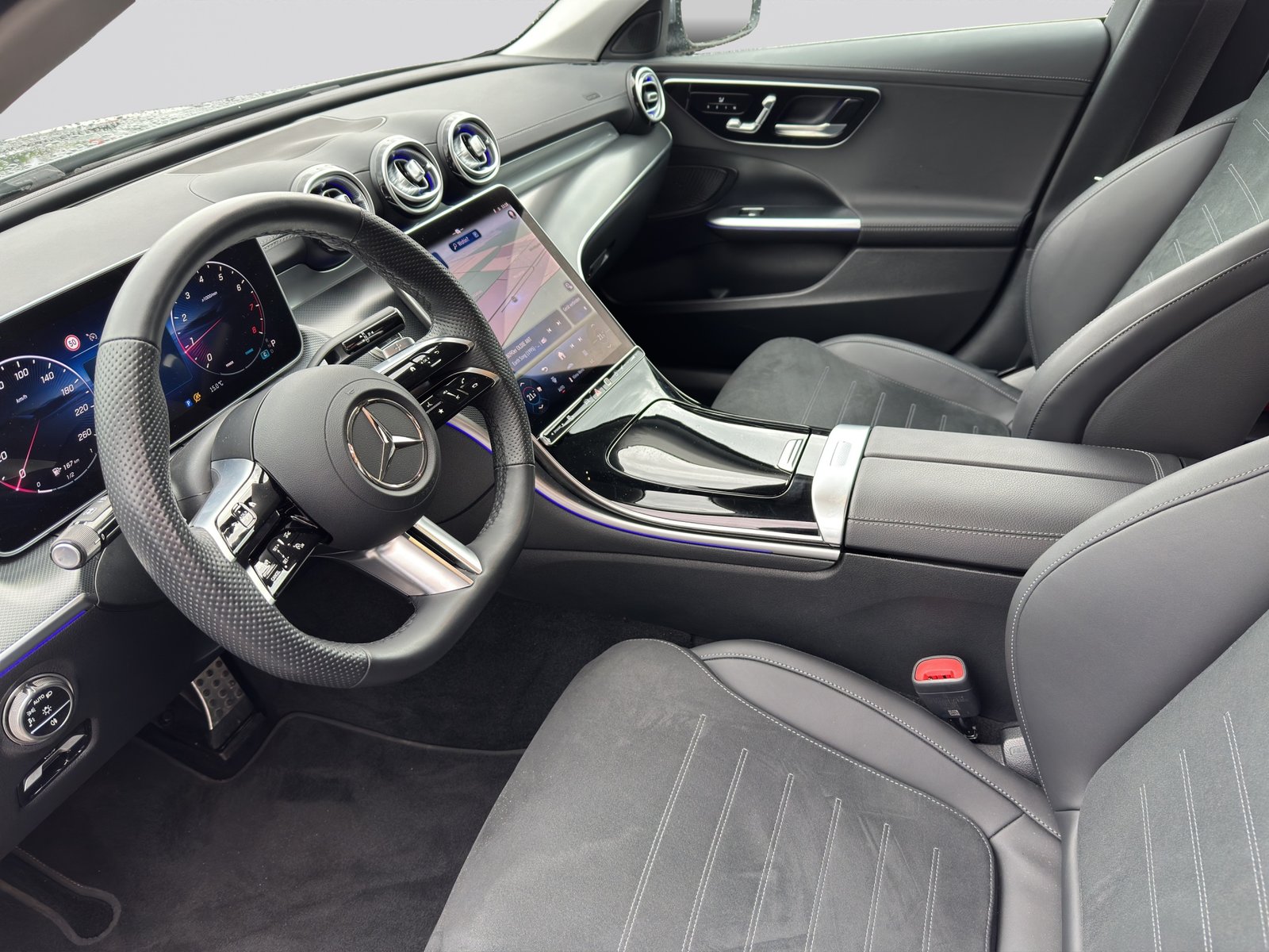 MERCEDES-BENZ C 180 AMG Line, Mild-Hybrid Benzin/Elektro, Occasion / Gebraucht, Automatik - 7
