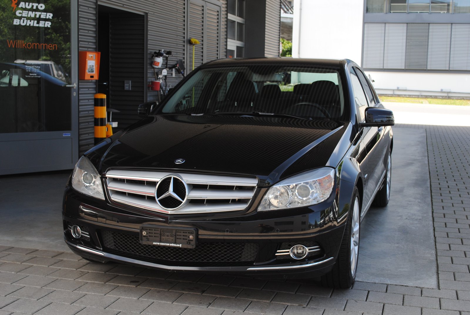 MERCEDES-BENZ C 180 Kompressor BlueEff. Avantgarde Aut., Essence, Occasion / Utilisé, Automatique - 2