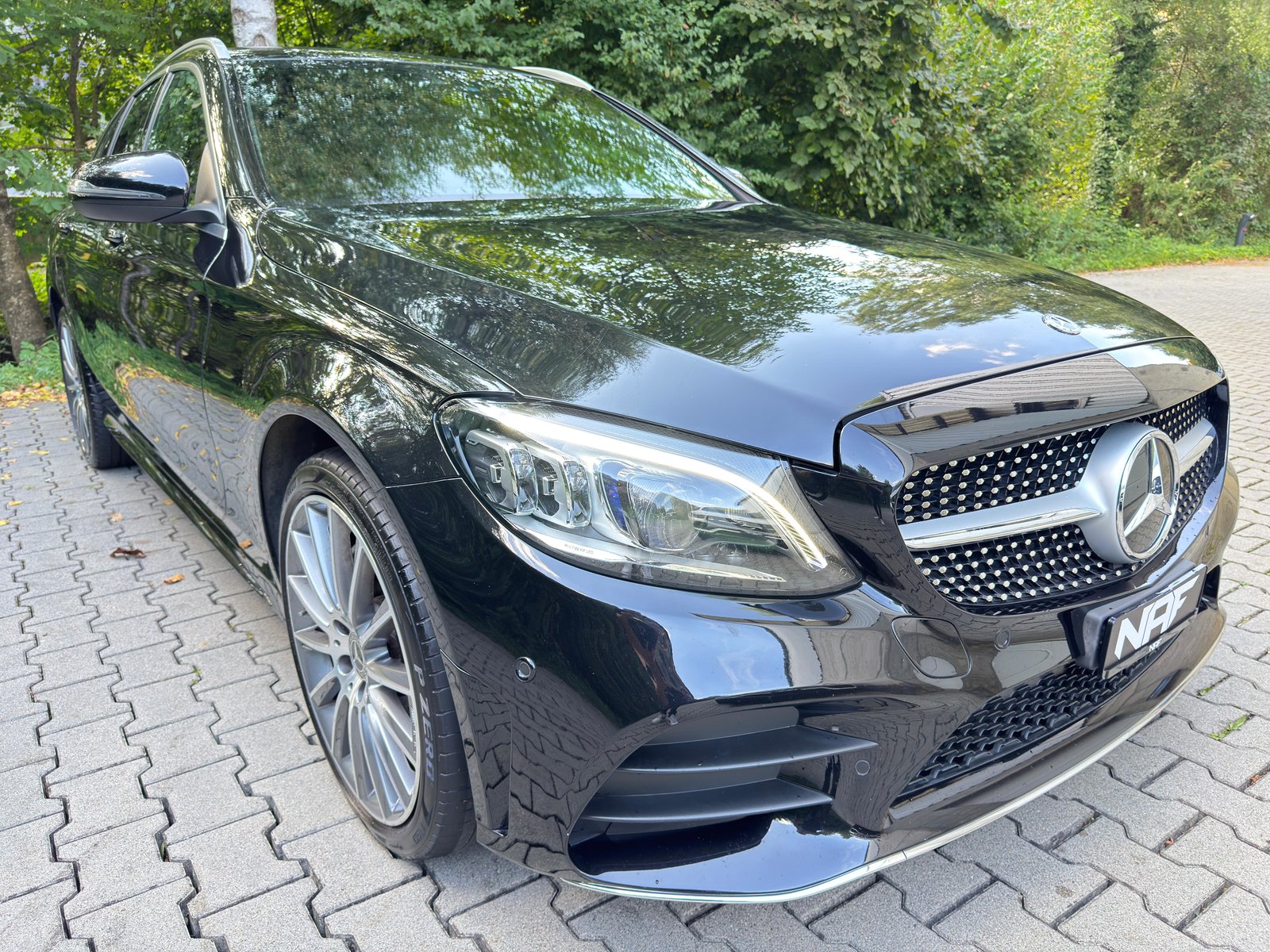 MERCEDES-BENZ C 200 Swiss Star AMG Line 4M 9G-Tronic, Mild-Hybrid Benzin/Elektro, Occasion / Gebraucht, Automatik - 7