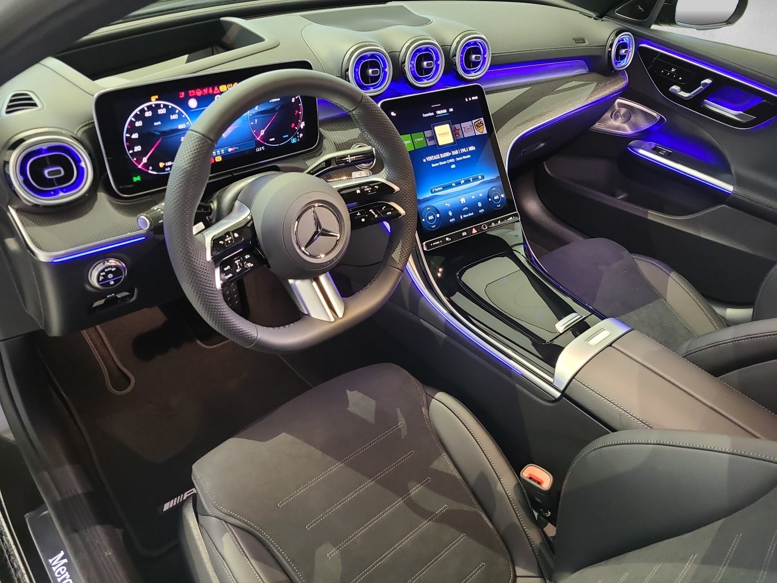 MERCEDES-BENZ C 200 T 4 Matic, Petrol, Ex-demonstrator, Automatic - 7