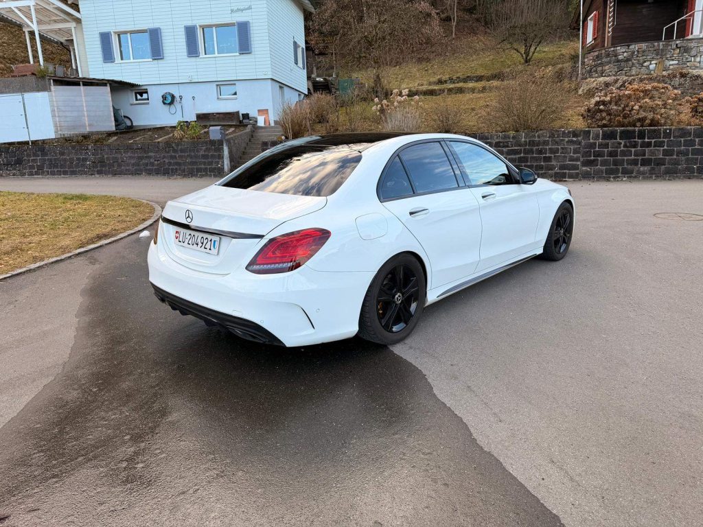 MERCEDES-BENZ C 200 Swiss Star AMG Line 4m, Hybride Léger Essence/Électricité, Occasion / Utilisé, Automatique - 4