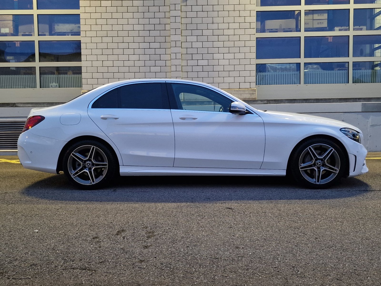 MERCEDES-BENZ C 200 AMG Line 9G-Tronic, Hybride Léger Essence/Électricité, Occasion / Utilisé, Automatique - 3