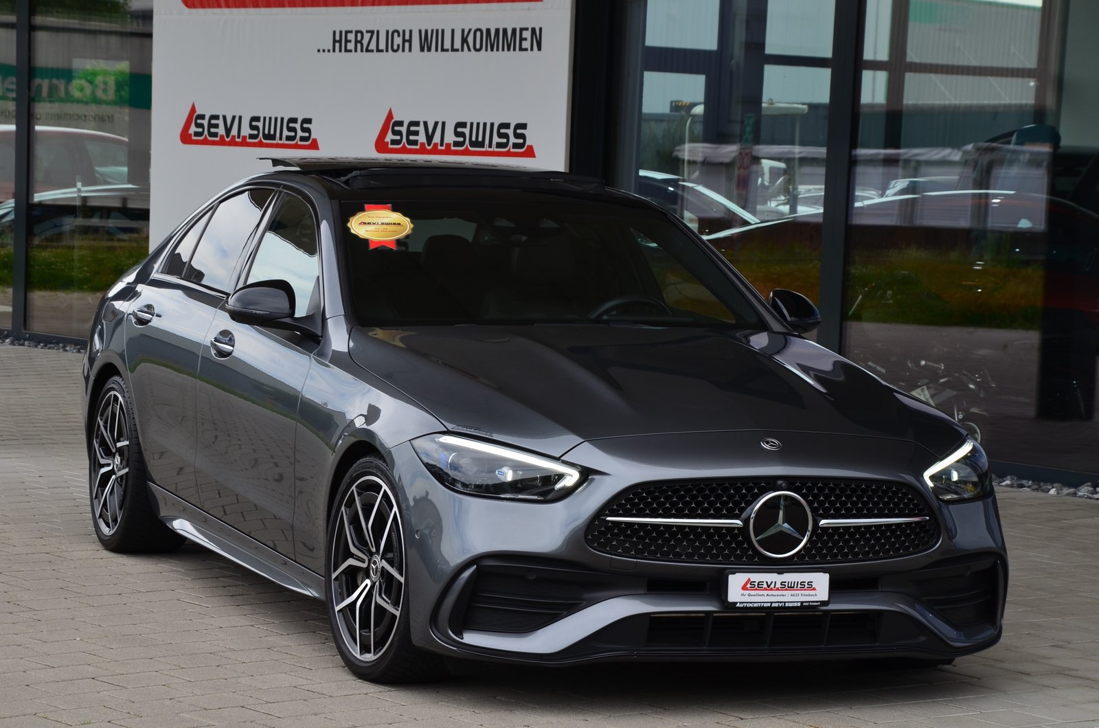 MERCEDES-BENZ C 200 4Matic AMG Line*Frisch ab MFK,TOP Aussta