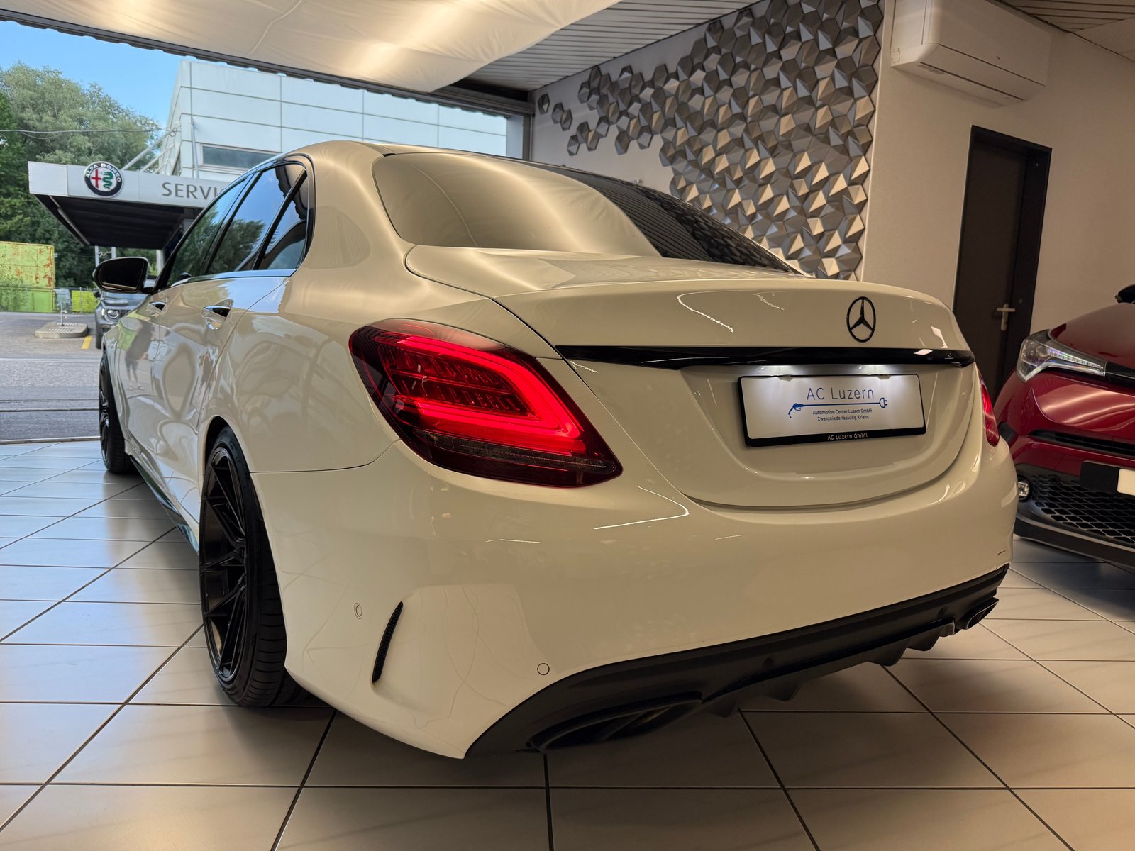 MERCEDES-BENZ C 200 Swiss Star AMG Line 4Matic 9G-Tronic, Mild-Hybrid Benzin/Elektro, Occasion / Gebraucht, Automatik - 2