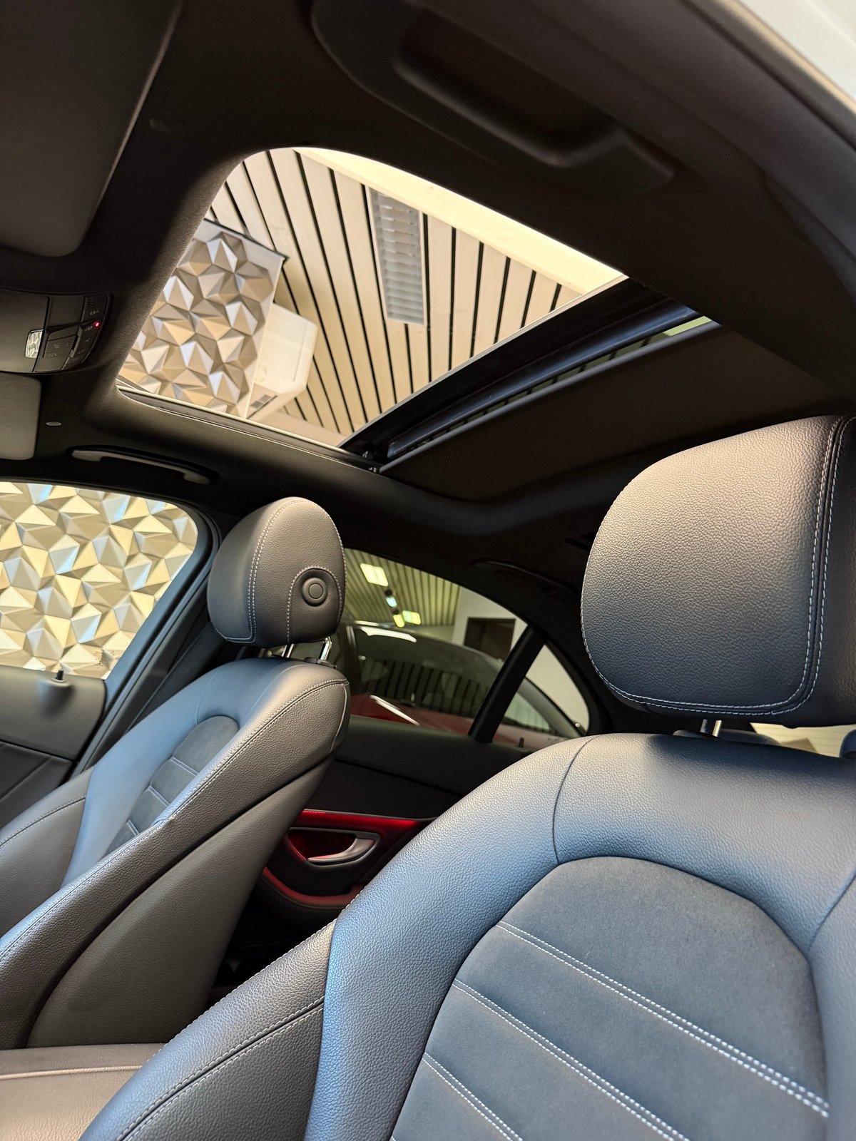 MERCEDES-BENZ C 200 Swiss Star AMG Line 4Matic 9G-Tronic, Mild-Hybrid Benzin/Elektro, Occasion / Gebraucht, Automatik - 6