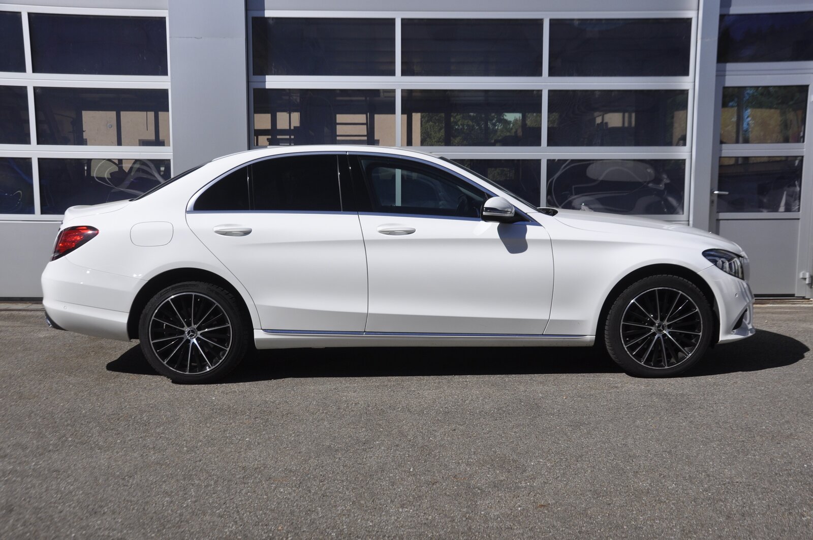 MERCEDES-BENZ C 200 Swiss Star Avantgarde 4Matic 9G-Tronic I, Mild-Hybrid Benzin/Elektro, Occasion / Gebraucht, Automatik - 2