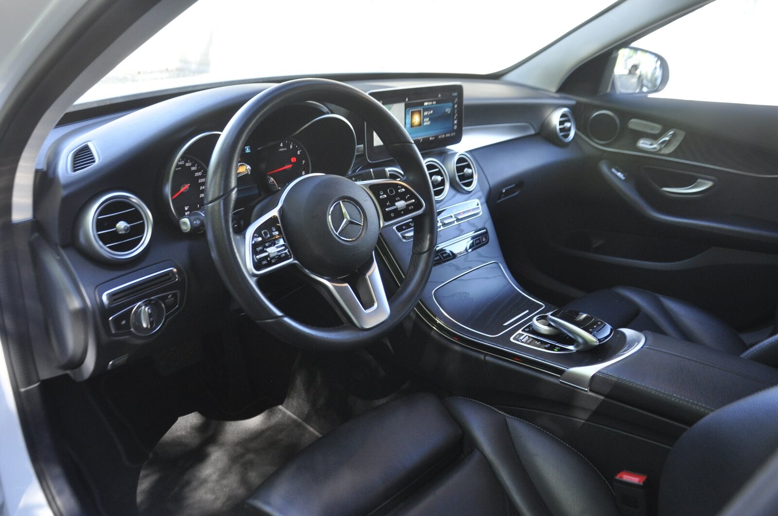 MERCEDES-BENZ C 200 Swiss Star Avantgarde 4Matic 9G-Tronic I, Mild-Hybrid Benzin/Elektro, Occasion / Gebraucht, Automatik - 6