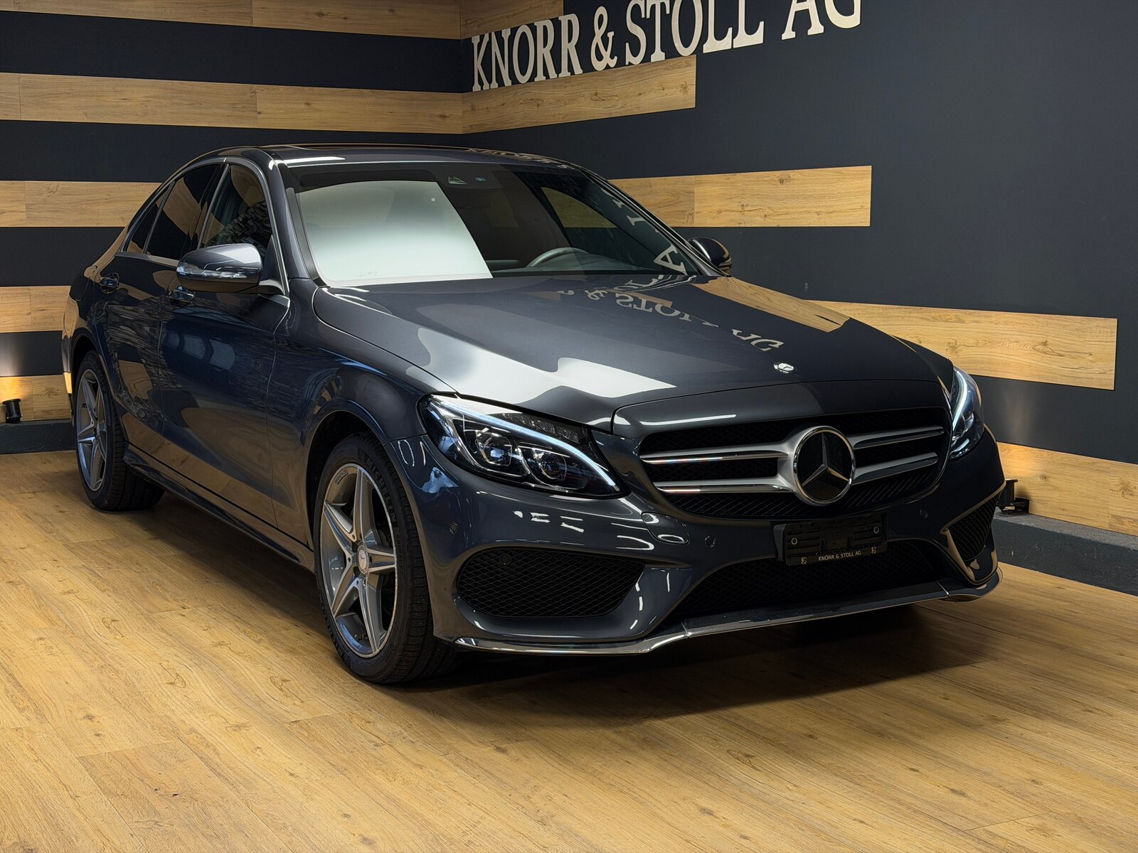MERCEDES-BENZ C 200 Swiss Star Edition AMG Line 7G-Tronic