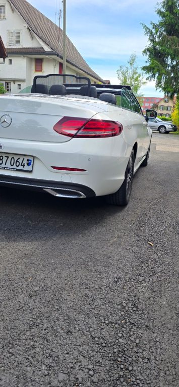 MERCEDES-BENZ C220d