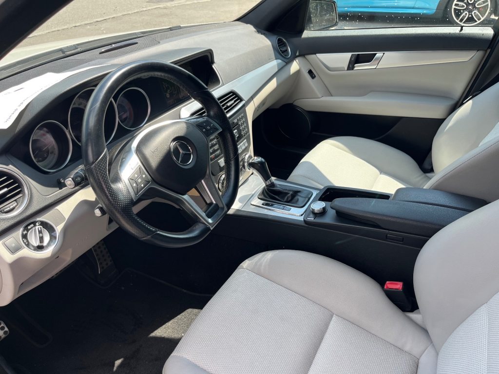 MERCEDES-BENZ C 220 CDI Avantgarde 4m, Diesel, Second hand / Used, Automatic - 7
