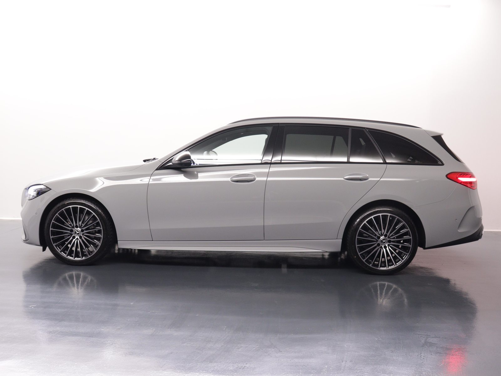 MERCEDES-BENZ C 220 d Swiss Star AMG Line 4matic Kombi, Mild-Hybrid Diesel/Elektro, Occasion / Gebraucht, Automatik - 3