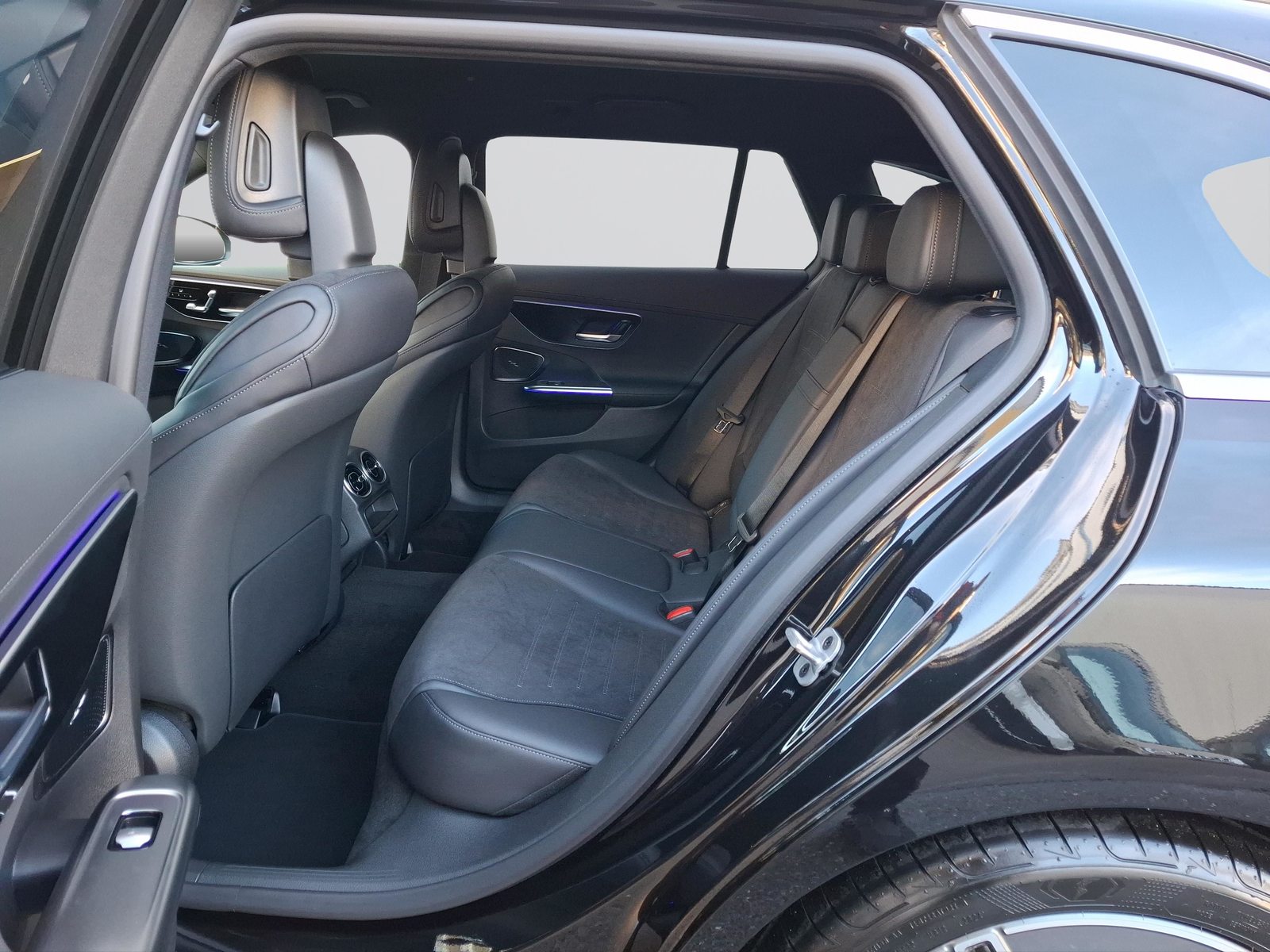 MERCEDES-BENZ C 220 d 4MATIC T-Modell Swiss Star AMG Line, Hybride Leggero Diesel/Elettrica, Occasioni / Usate, Automatico - 7