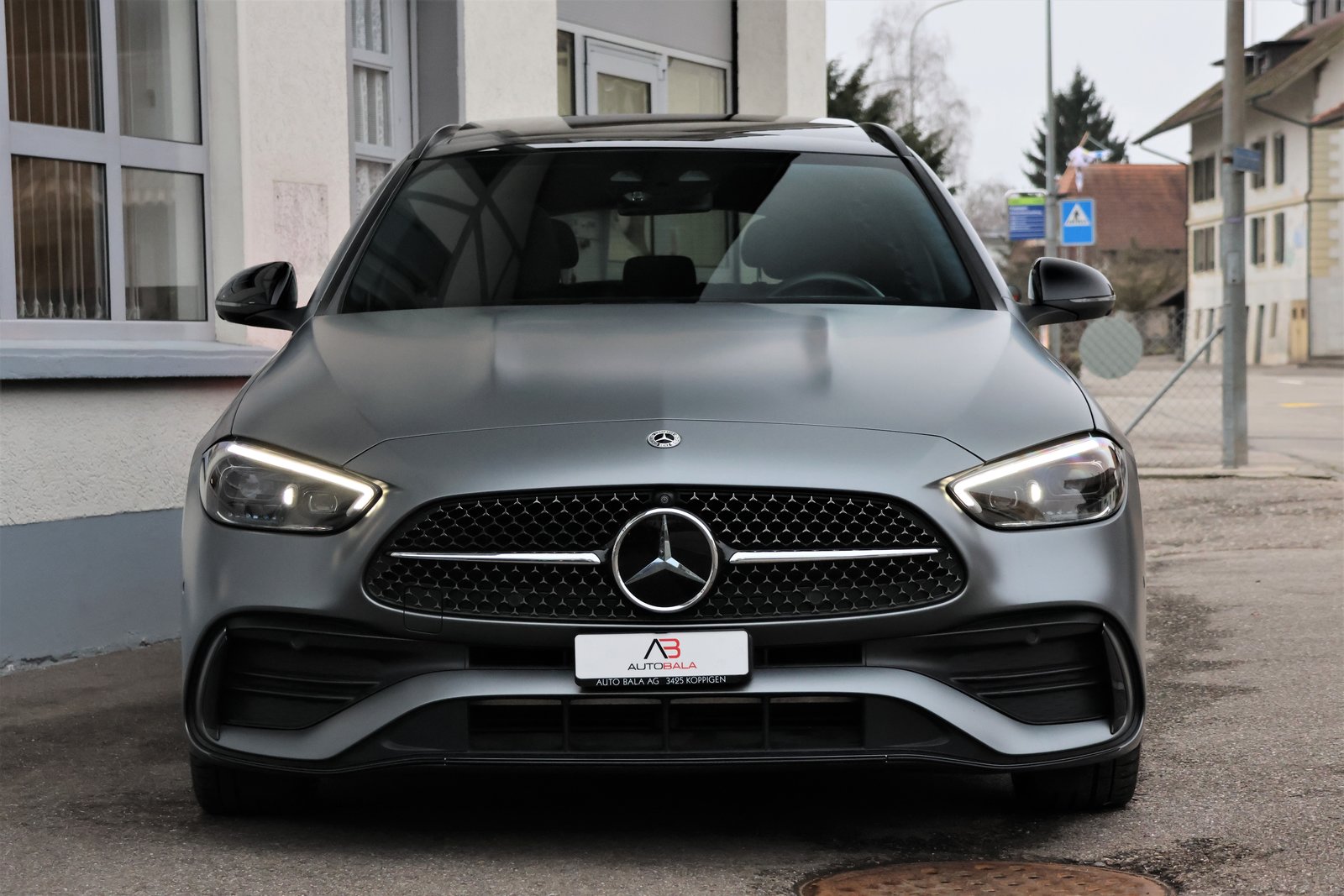 MERCEDES-BENZ C 220 d T 4Matic AMG Line (CH) Greymatte, Hybride Leggero Diesel/Elettrica, Occasioni / Usate, Automatico - 2