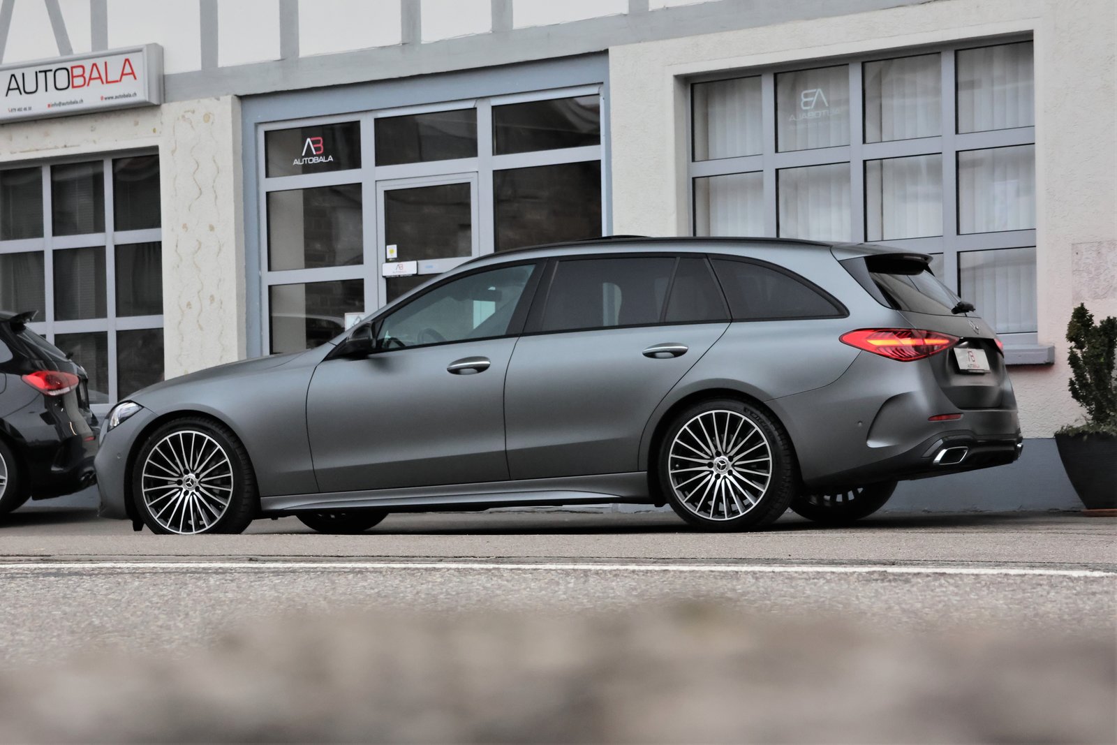 MERCEDES-BENZ C 220 d T 4Matic AMG Line (CH) Greymatte, Hybride Leggero Diesel/Elettrica, Occasioni / Usate, Automatico - 4