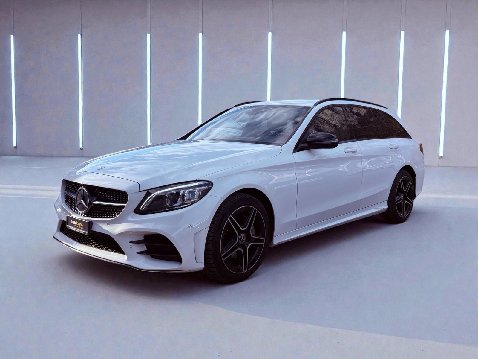 MERCEDES-BENZ C 220 d Swiss Star AMG Line 4M 9G-Tronic