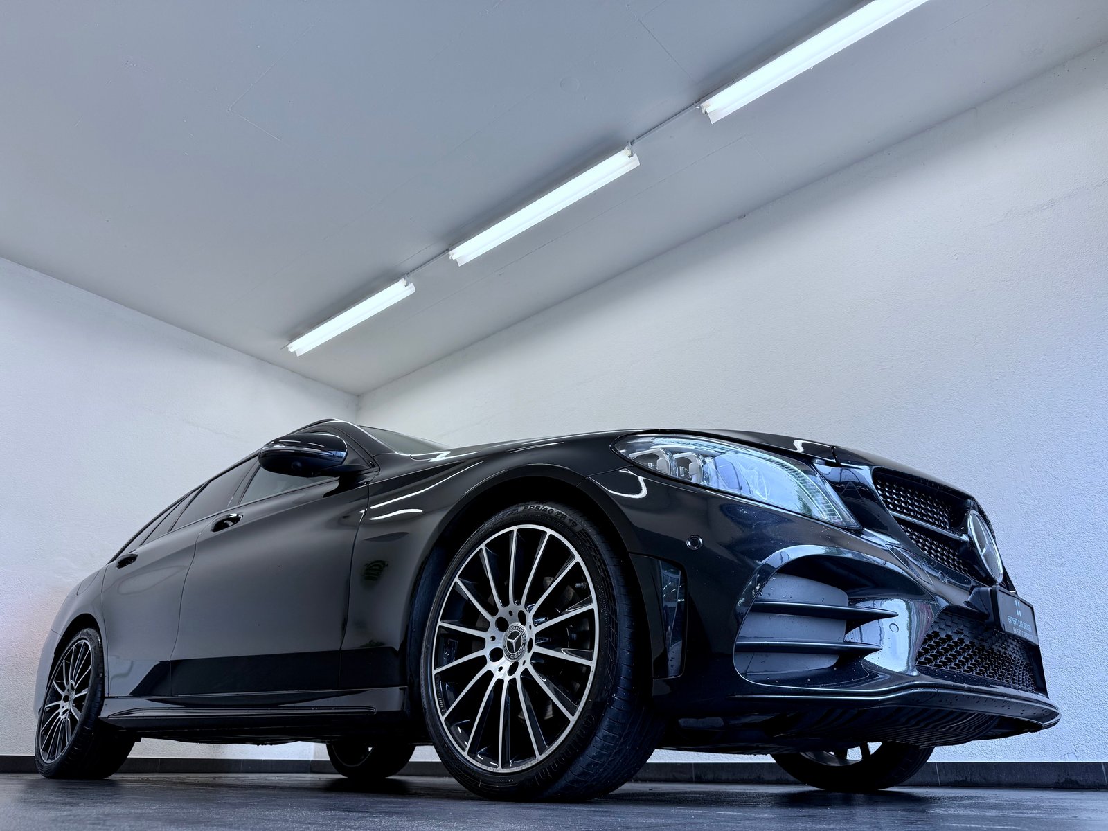 MERCEDES-BENZ C 220 d AMG 4Matic Line 9G-Tronic, Diesel, Second hand / Used, Automatic - 3